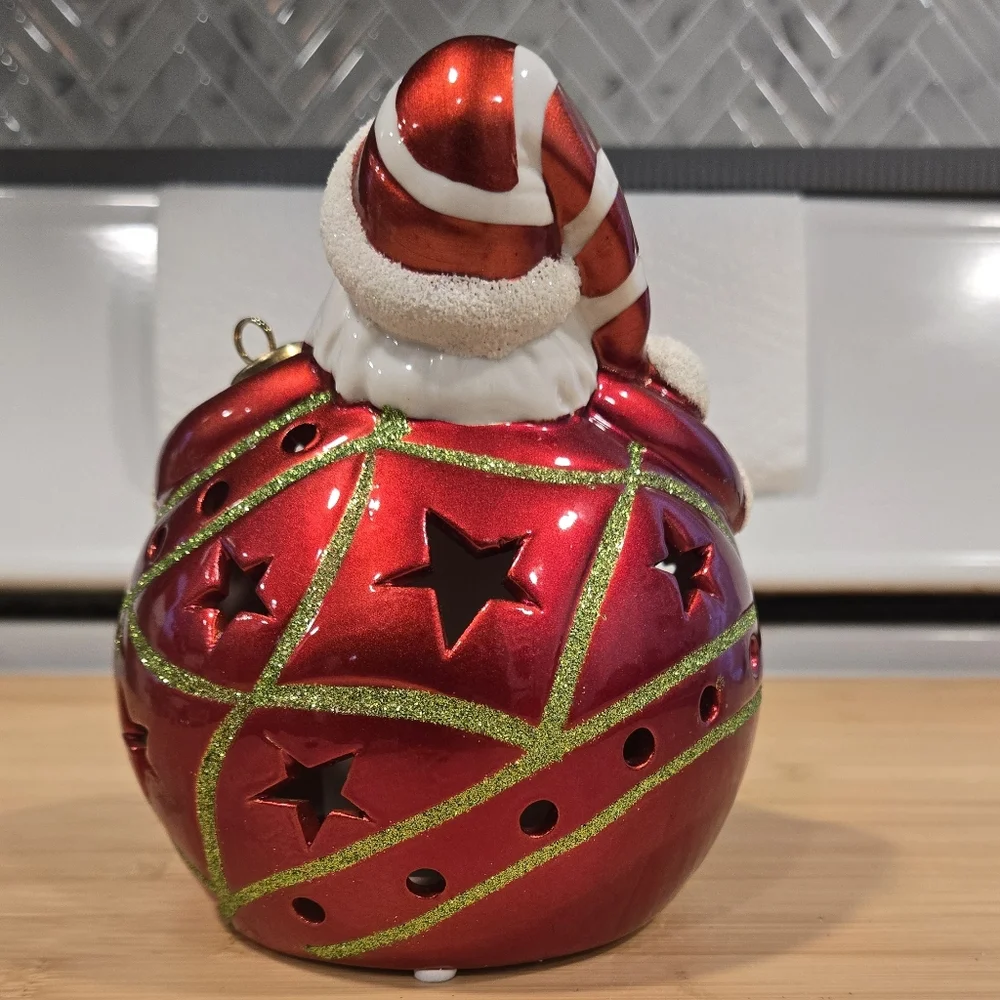 QVC Light Up Santa Clause Orniment Figirine w/ Color‎ Changing Bulb